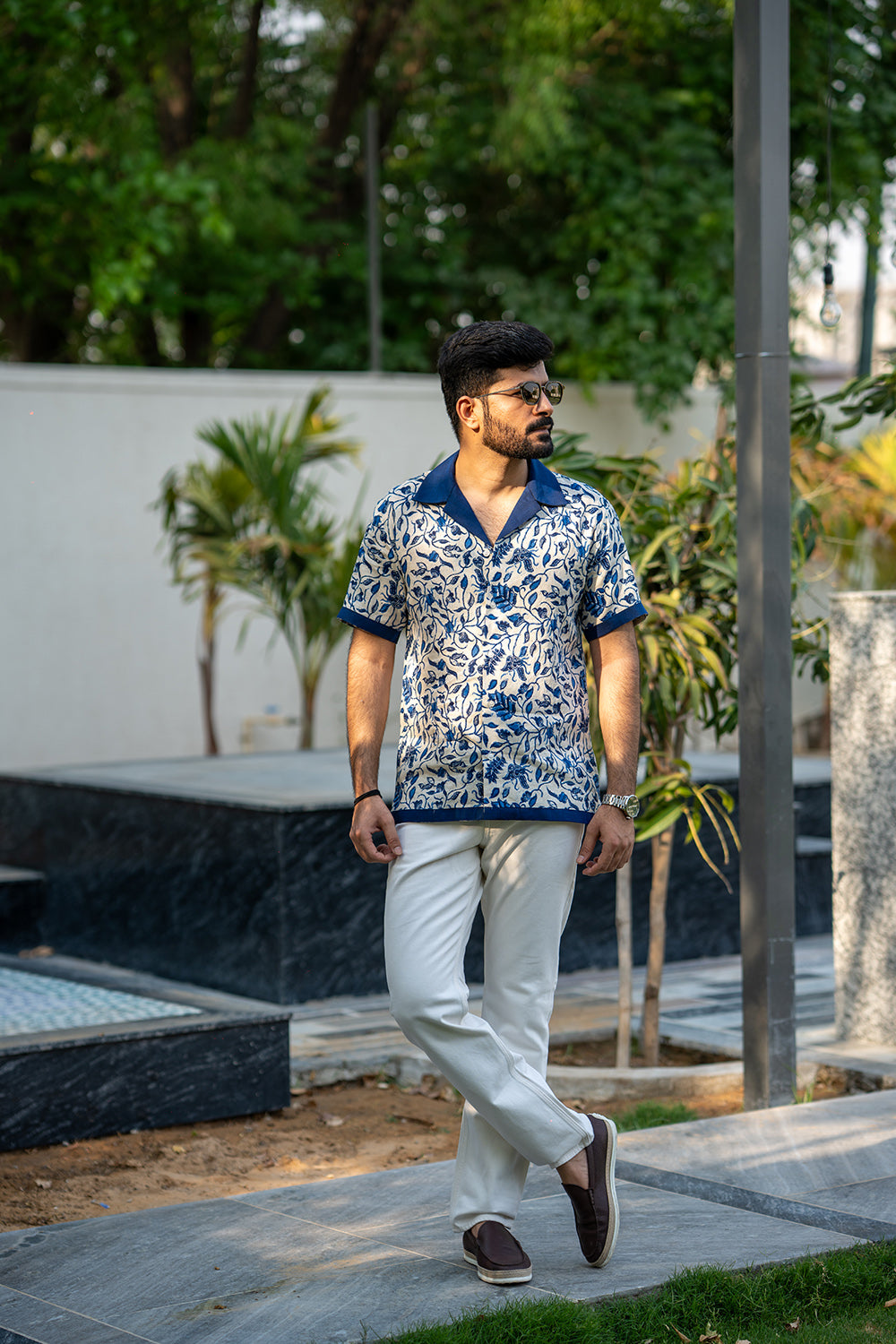 Contrast Collar Printed Linen Shirt